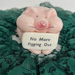 Novelty Pig Salt Shaker